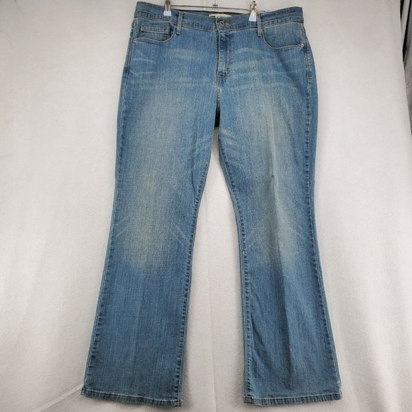 Levi 515 Jeans Women’s Boot Cut Embroidered on rear pockets Blue Size 14 Short - Picture 2 of 12